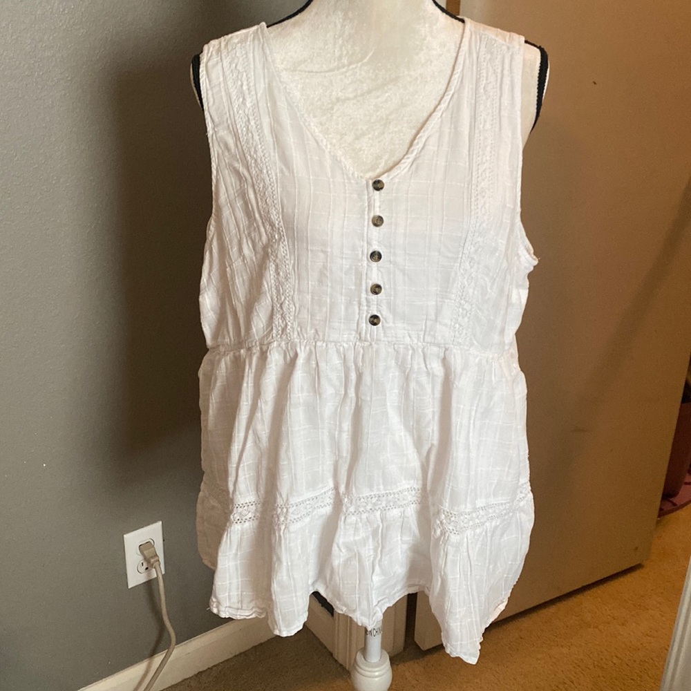 Torrid white textured  tank top size 2X
